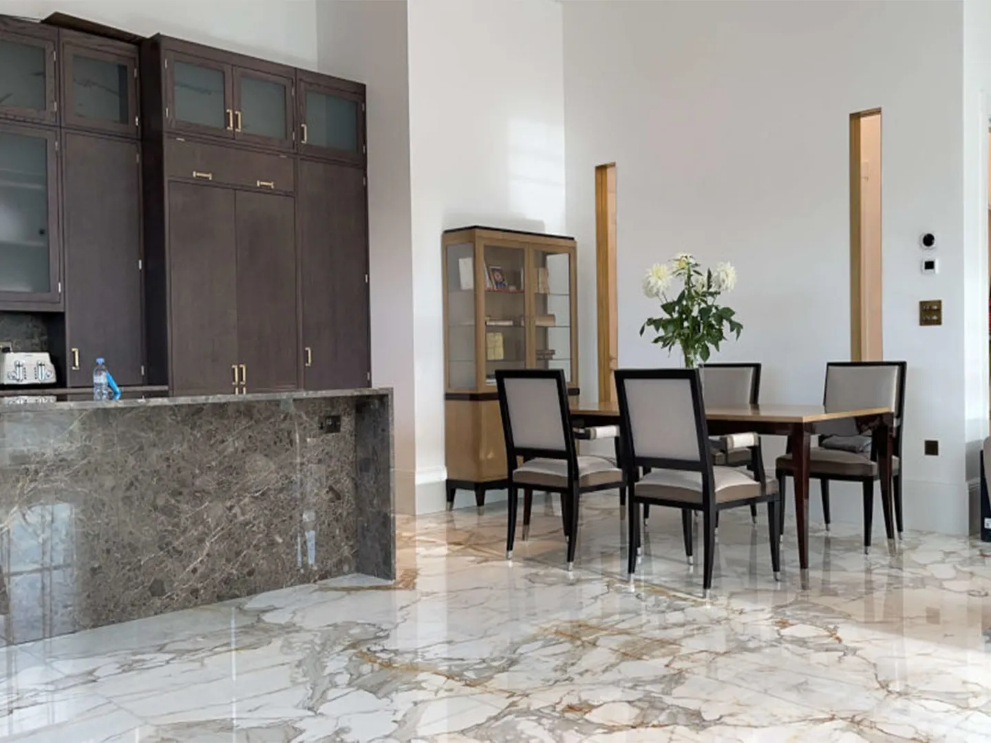 Calacatta-Oro-marble-floor-installation-London-图2