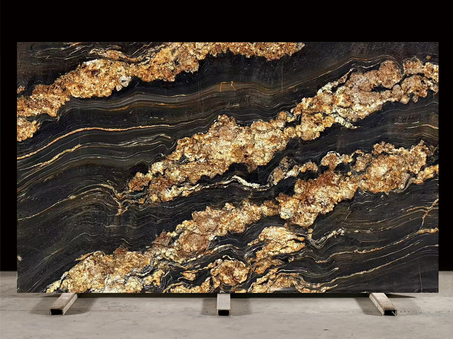 宇宙金-Cosmic Gold Quartzite-巴西-Nahzo Stone-1