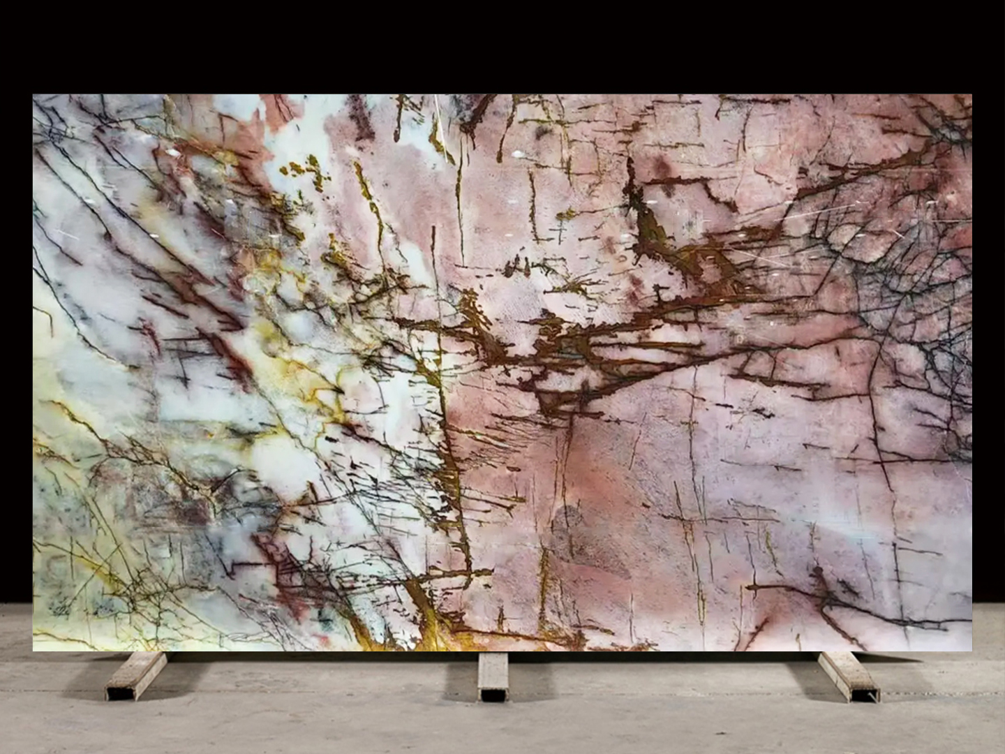 桃李春风-Cosmopolitan Quartzite-巴西-Nahzo Stone-0