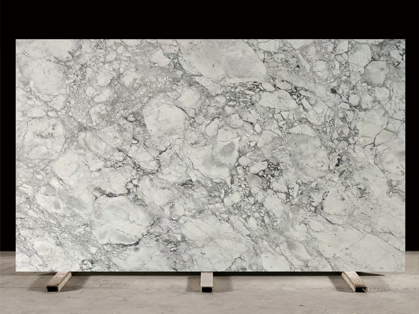 鱼肚灰-Calacatta Grey Quartzite-巴西-Nahzo Stone-1